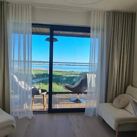 Seaside Getaway דירה *